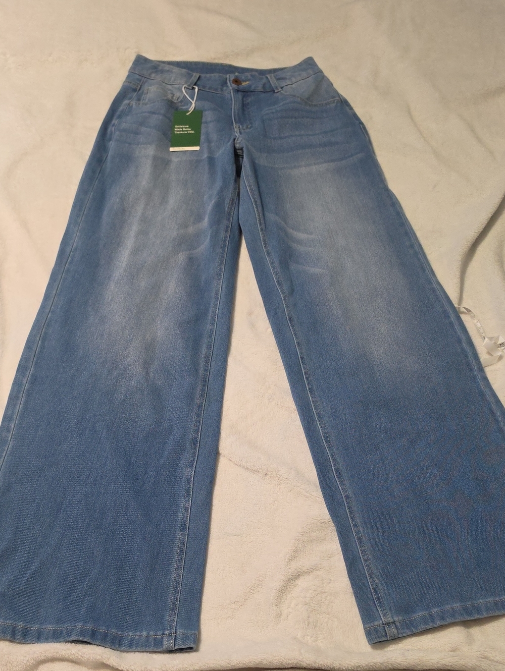 Nwt HALARA Light Wash Wide-Leg Denim Jeans #510